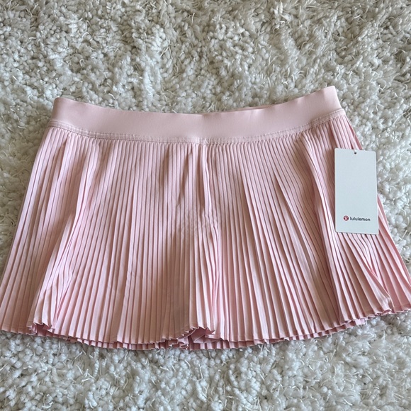 Lululemon NEW Light Pink Pleated Skirt - Picture 1 of 2